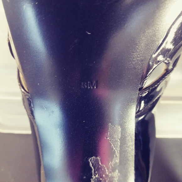 Guess Women's Black Heels - Picture 9 of 13